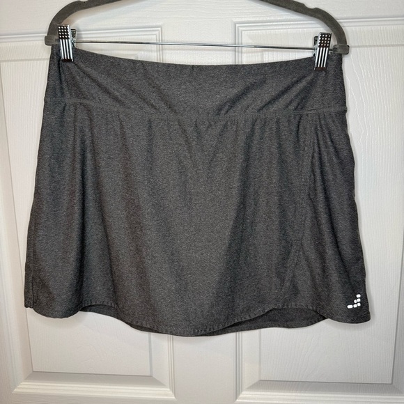 BCG Gray Women's Athletic Skirt with built in Shorts Skort Size Large GUC - Picture 1 of 9
